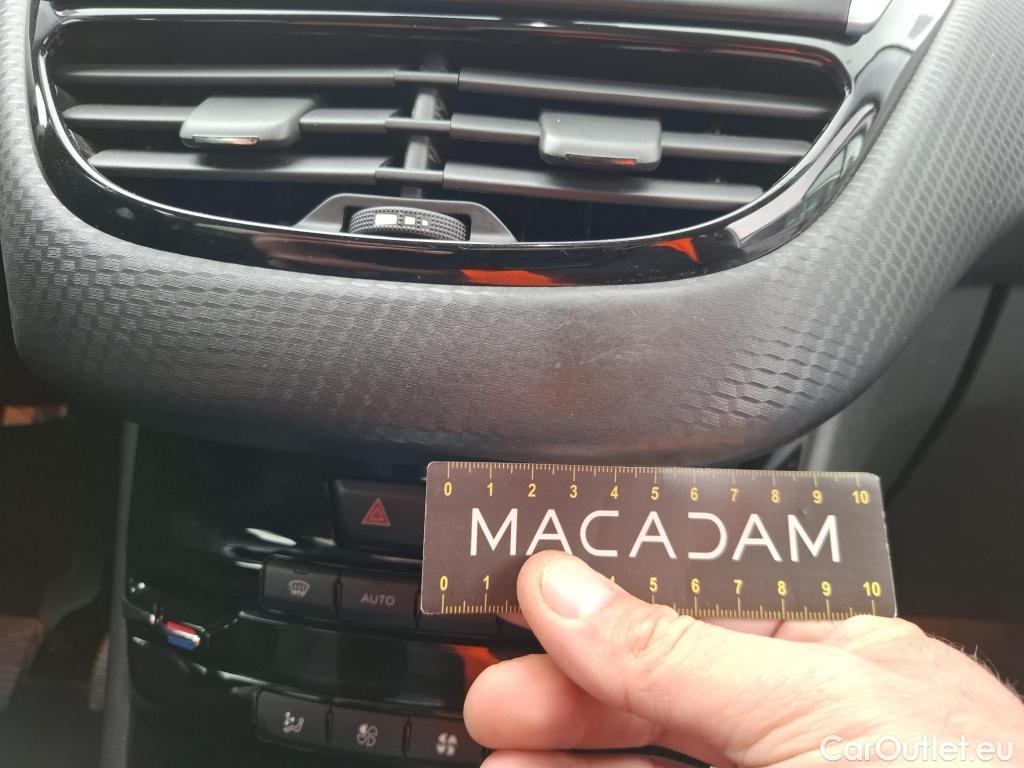  Peugeot  208  Allure Business 1.2 PureTech 110CV BVM6 E6dT #4