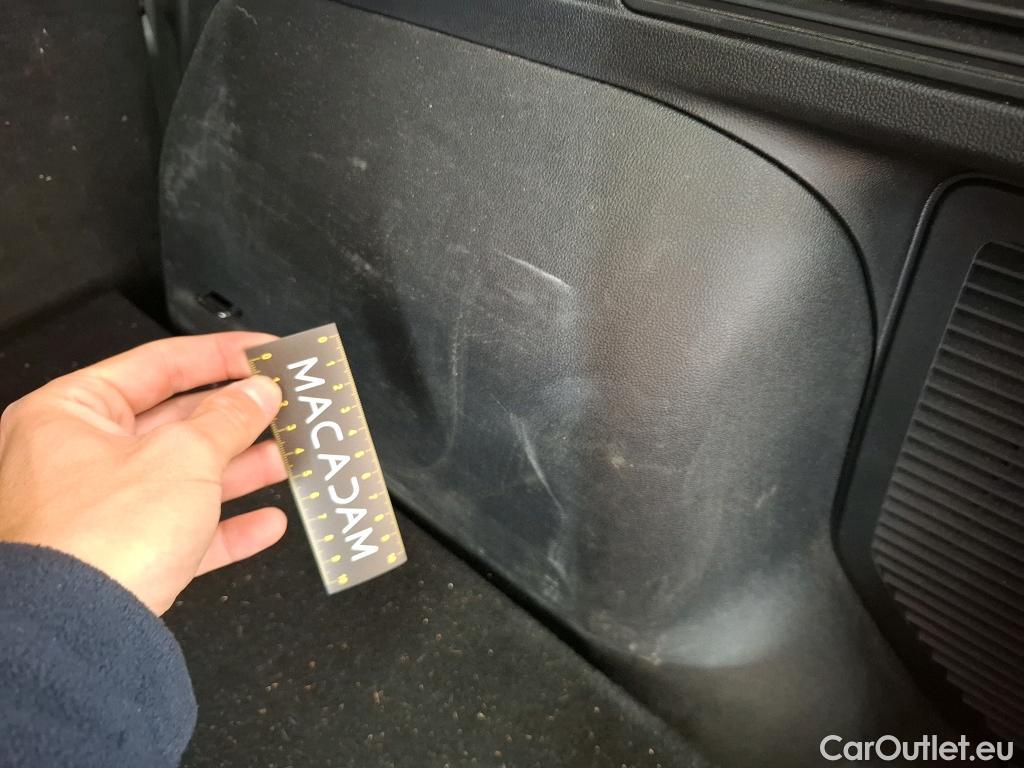 Ford  Kuga FORD  / 2019 / 5P / SUV 2.5 190 hybrid Flexifuel Pshift Titanium #35