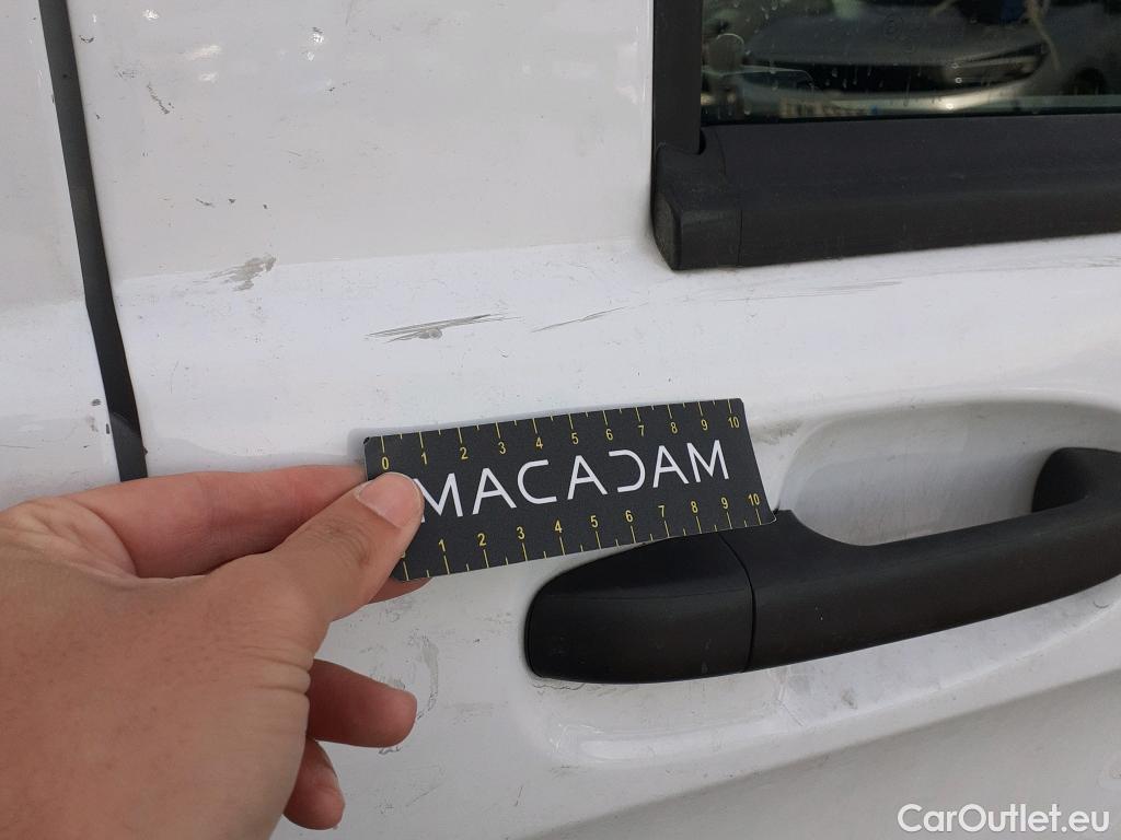  Mercedes  Vito MERCEDES-BENZ  / 2014 / 4P / furgón 111 CDI Larga #16