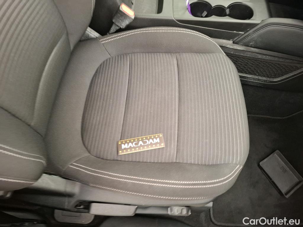 Ford  Kuga FORD  / 2019 / 5P / SUV 2.5 190 hybrid Flexifuel Pshift Titanium #20