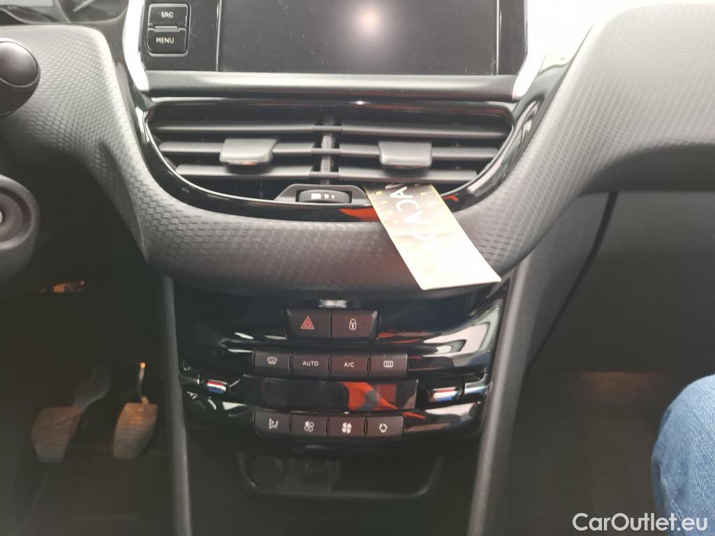  Peugeot  208  Allure Business 1.2 PureTech 110CV BVM6 E6dT #3