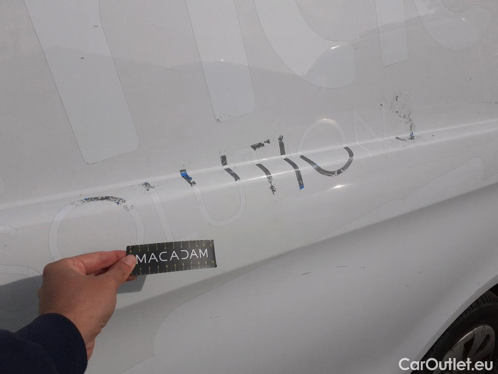  Mercedes  Vito MERCEDES-BENZ  / 2014 / 4P / furgón 111 CDI Larga #26