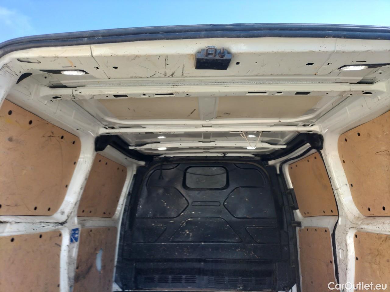 Ford  Transit  Custom Furgón 280 L1 Trend TDCi 105CV MT6 E6dT #10