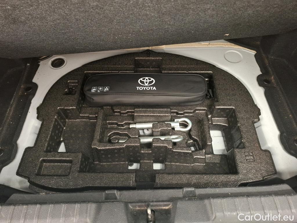 Toyota  Corolla TOYOTA  / 2018 / 5P / Berline Hybride 122h Dynamic Business #25