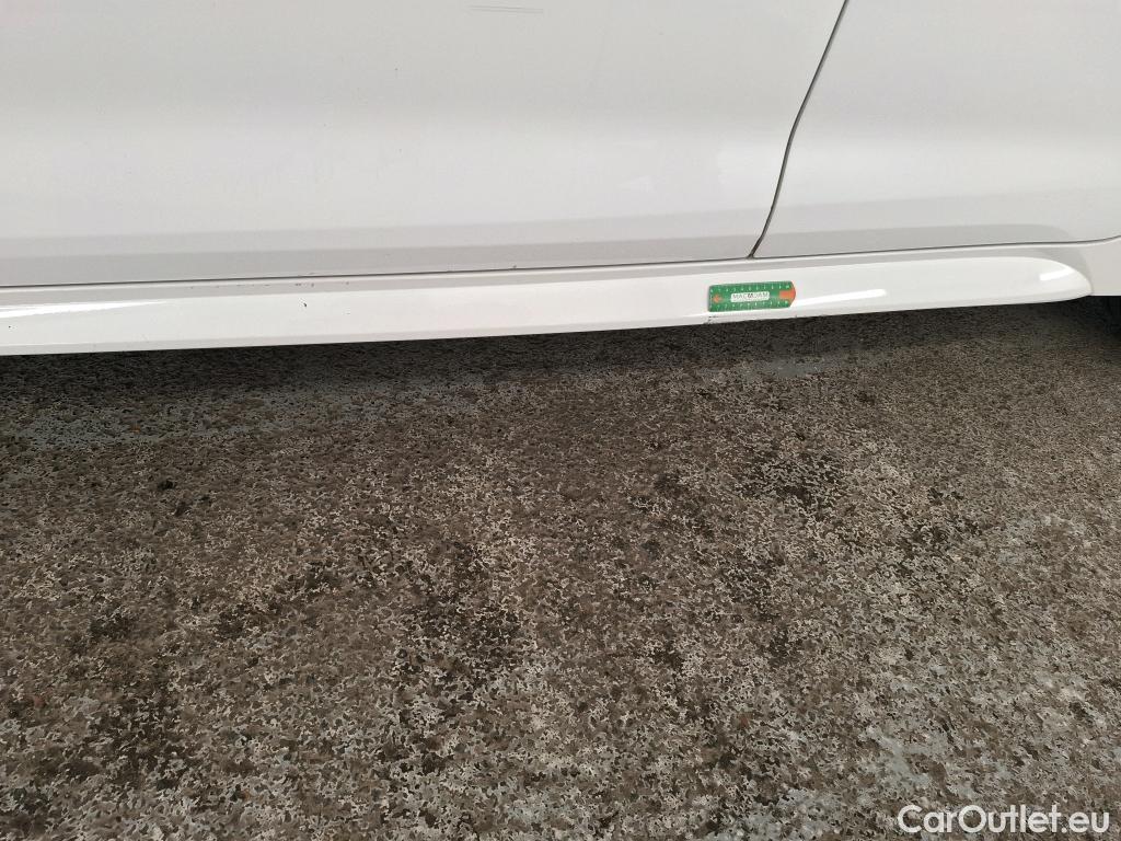 Toyota  Corolla TOYOTA  / 2018 / 5P / Berline Hybride 122h Dynamic Business #12