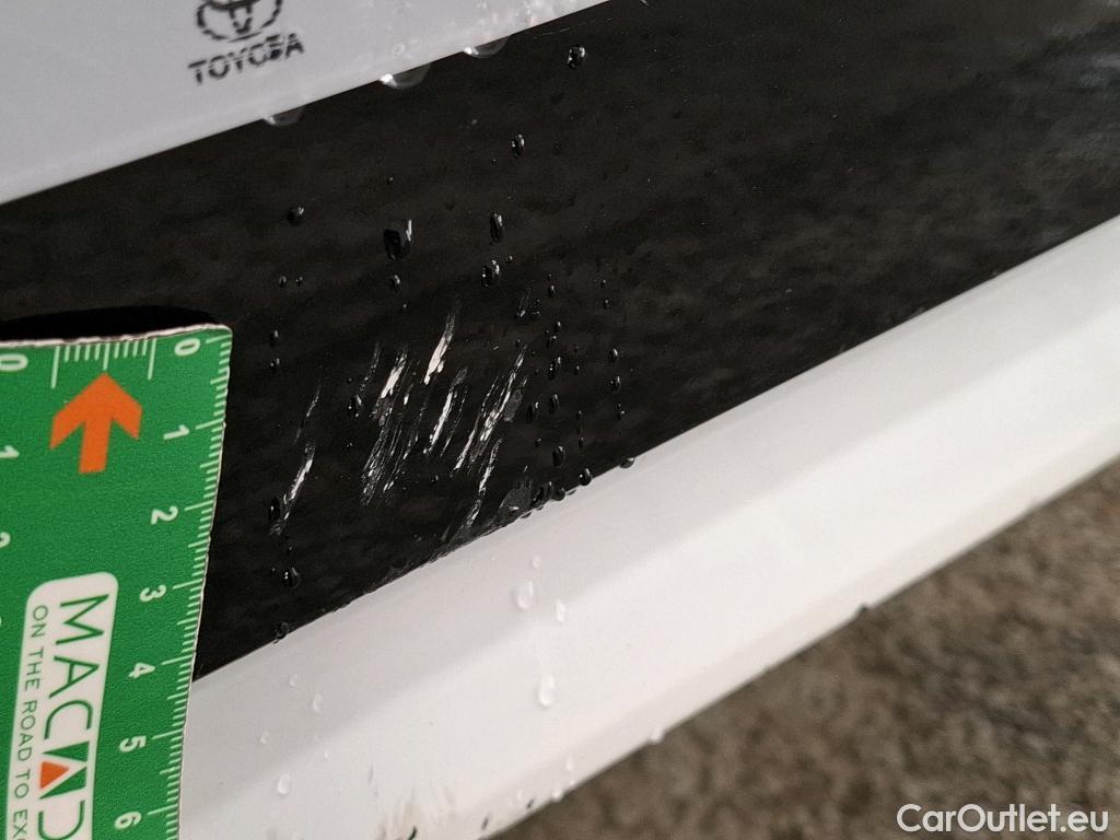 Toyota  Corolla TOYOTA  / 2018 / 5P / Berline Hybride 122h Dynamic Business #8