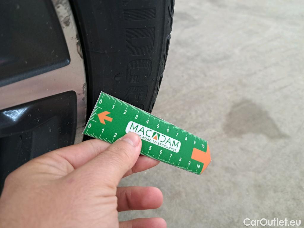 Bmw  Serie 1 BMW Série 1 / 2019 / 5P / Berline 116i DKG7 Business Design #2