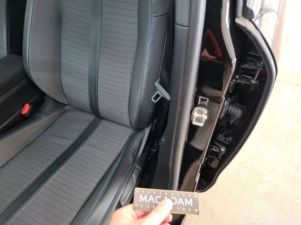 Peugeot  2008  Allure Business 1.2 PureTech 130CV BVA8 E6d #13