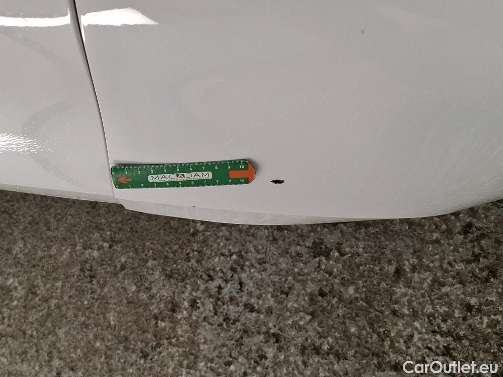 Toyota  Corolla TOYOTA  / 2018 / 5P / Berline Hybride 122h Dynamic Business #2