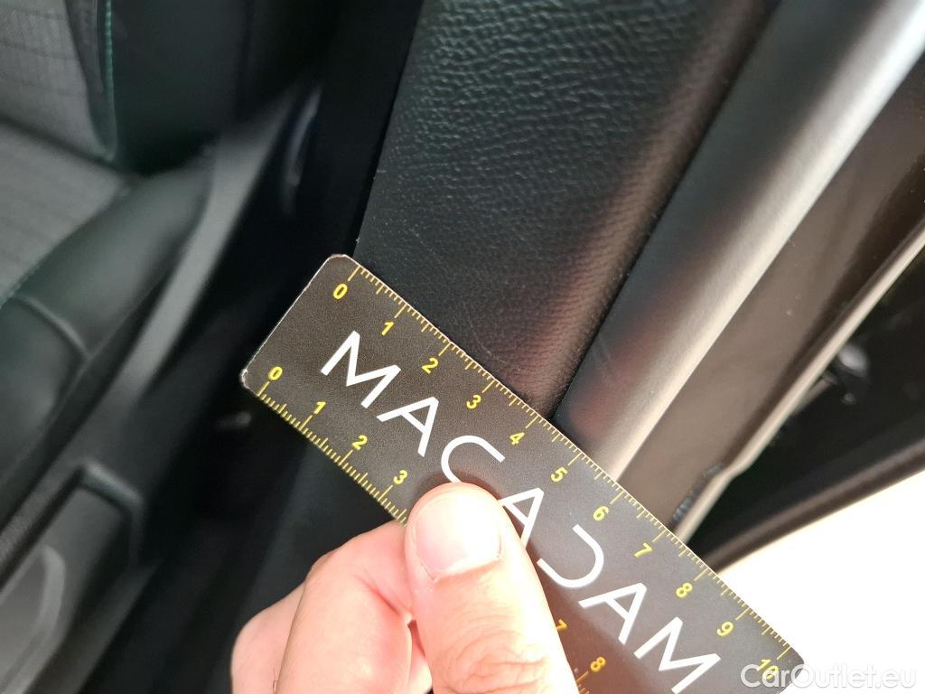 Peugeot  2008  Allure Business 1.2 PureTech 130CV BVA8 E6d #14