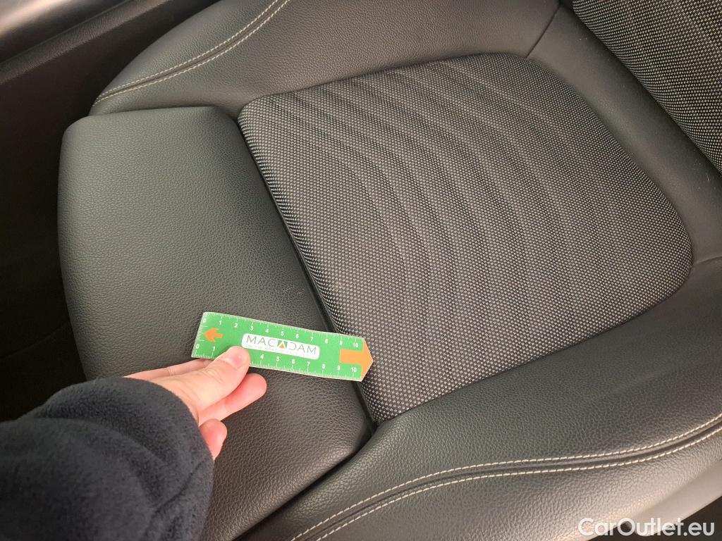 Mercedes  GLA MERCEDES-BENZ  / 2020 / 5P / SUV  250 e BUSINESS LINE DCT #14