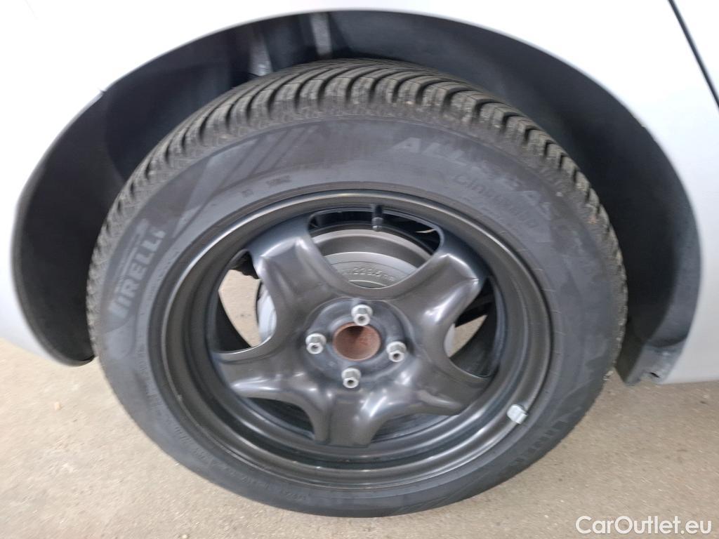  Renault  Clio  V Business 1.6 E-TECH Hybrid 140CV BVA6 E6d #38