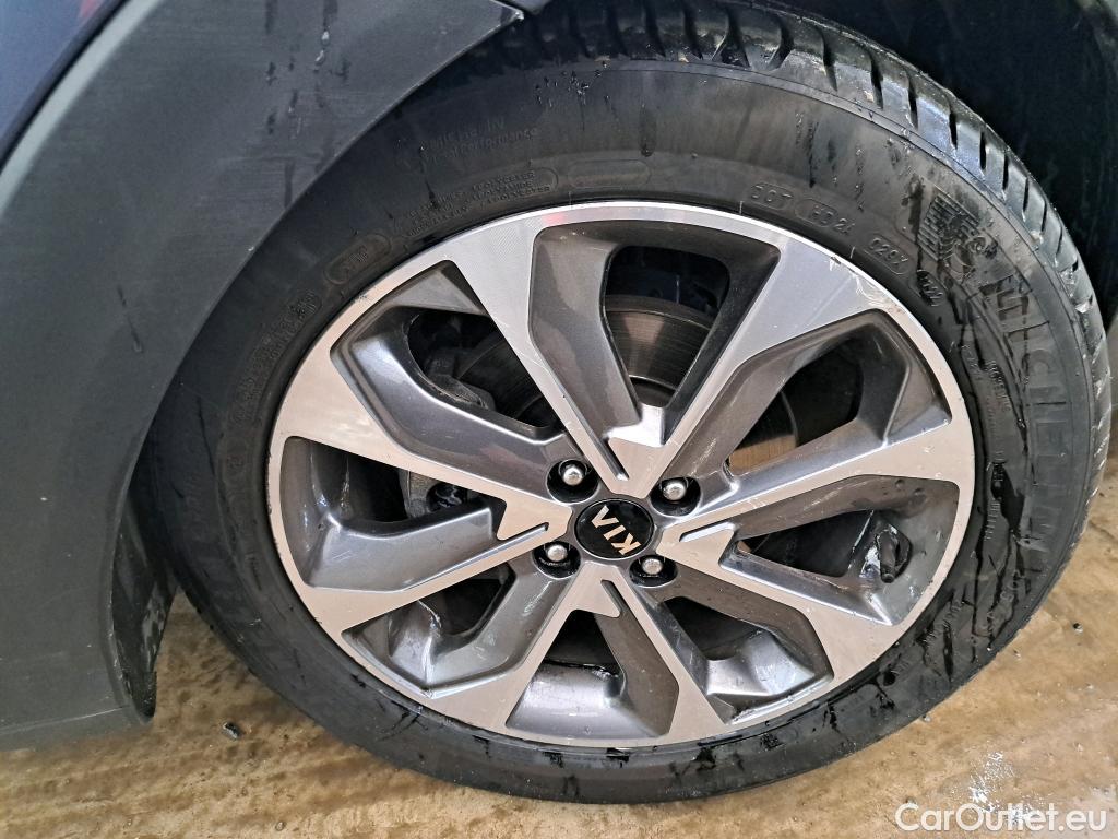 KIA  STONIC  Active 1.0 T-GDI 120CV BVA7 E6dT #11