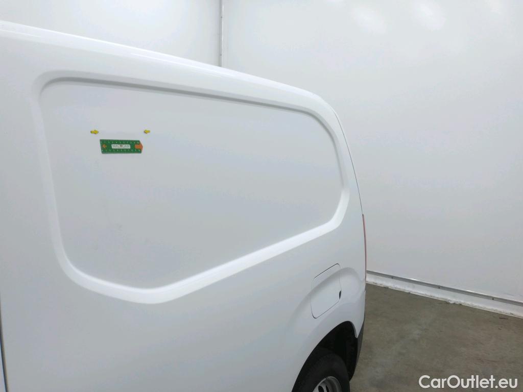 Peugeot  Partner  Premium L1 1.5 HDi 100CV BVM5 E6dT #1