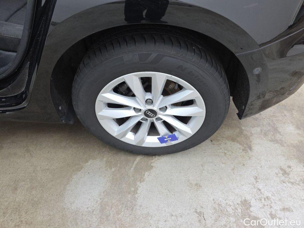 Audi  A3 Audi  Sportback 2.0 30 TDi 85kW 5d #34