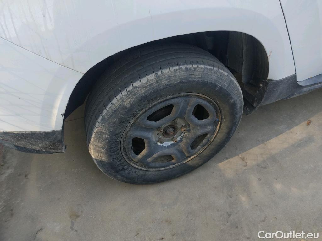  Dacia  Duster  II Comfort 4WD 1.6 SCe 115CV MT6 E6 #31