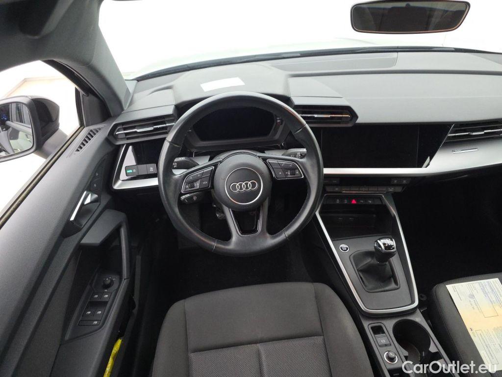 Audi  A3 Audi  Sportback 2.0 30 TDi 85kW 5d #9