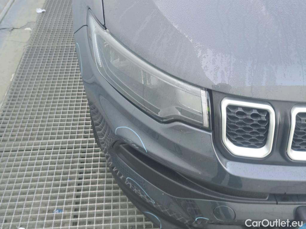 Jeep  Compass JEEP  / 2021 / 5P / todoterreno 1.3 Gse T4 96kW (130CV) Longitude MT FWD #18