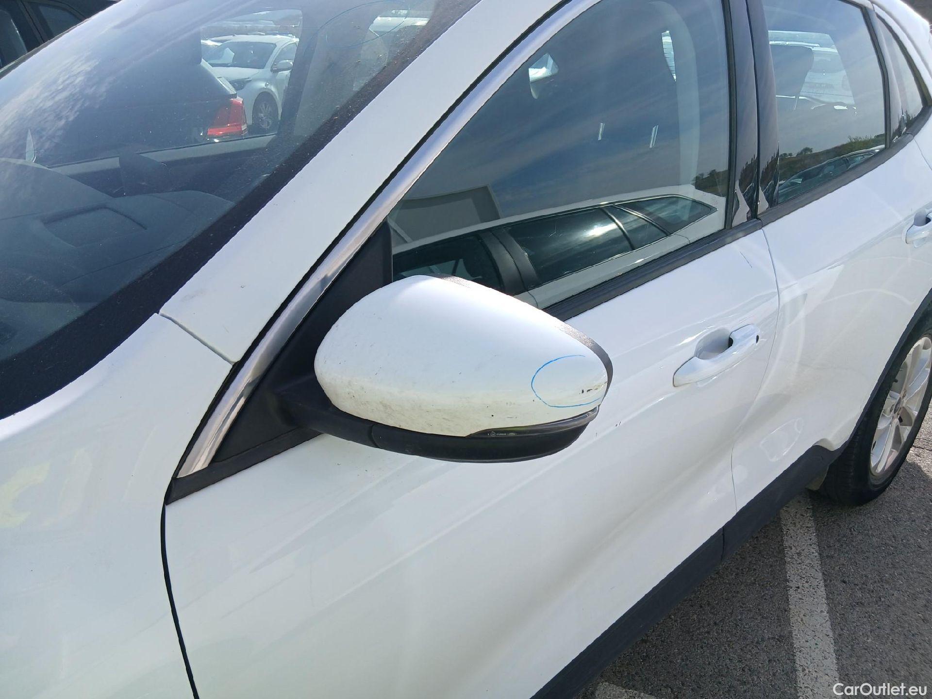  Ford  Kuga FORD  / 2019 / 5P / todoterreno Titanium 1.5 EcoBoost 110kW (150CV) #18