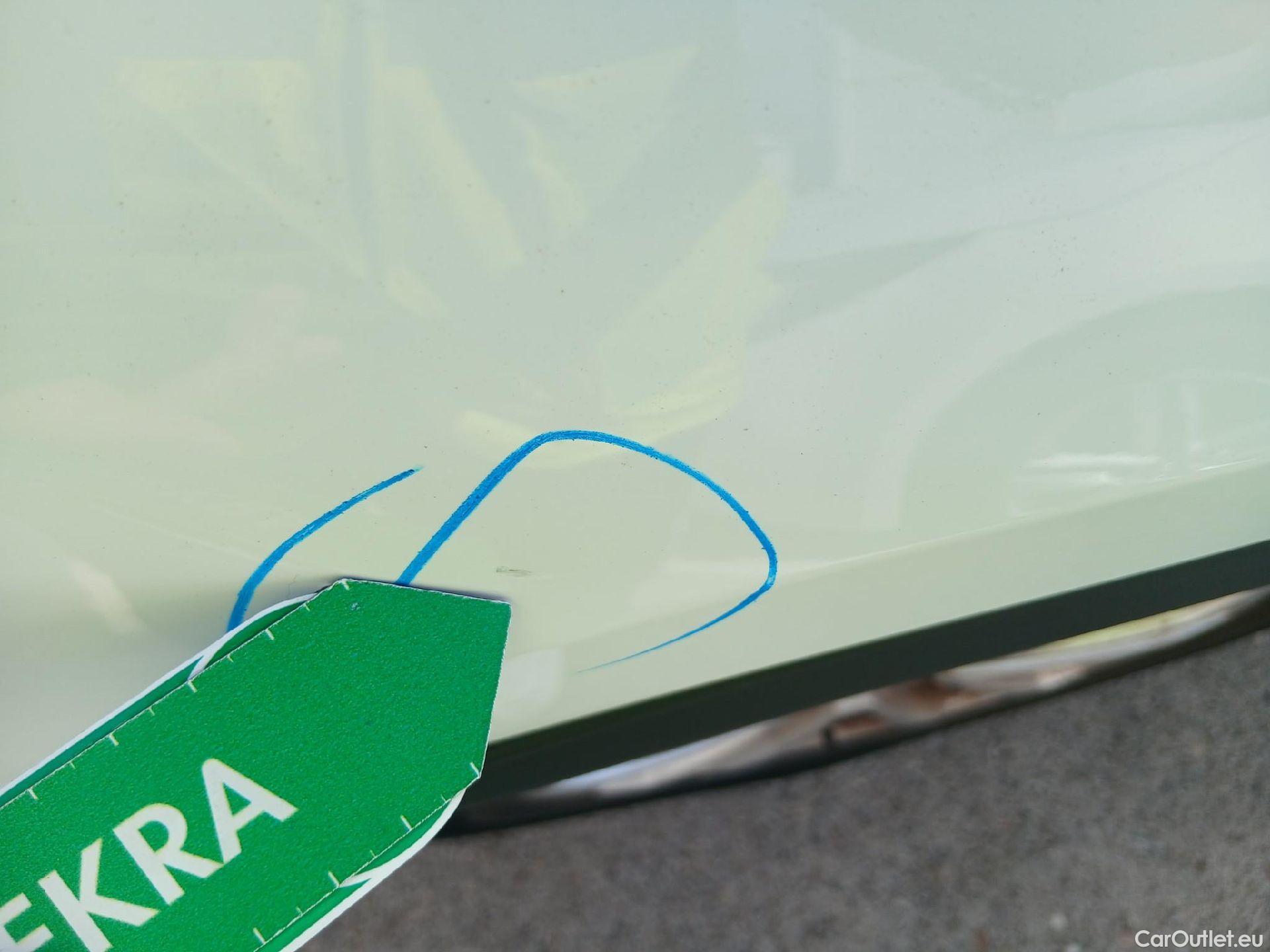  Ford  Kuga FORD  / 2019 / 5P / todoterreno Titanium 1.5 EcoBoost 110kW (150CV) #16