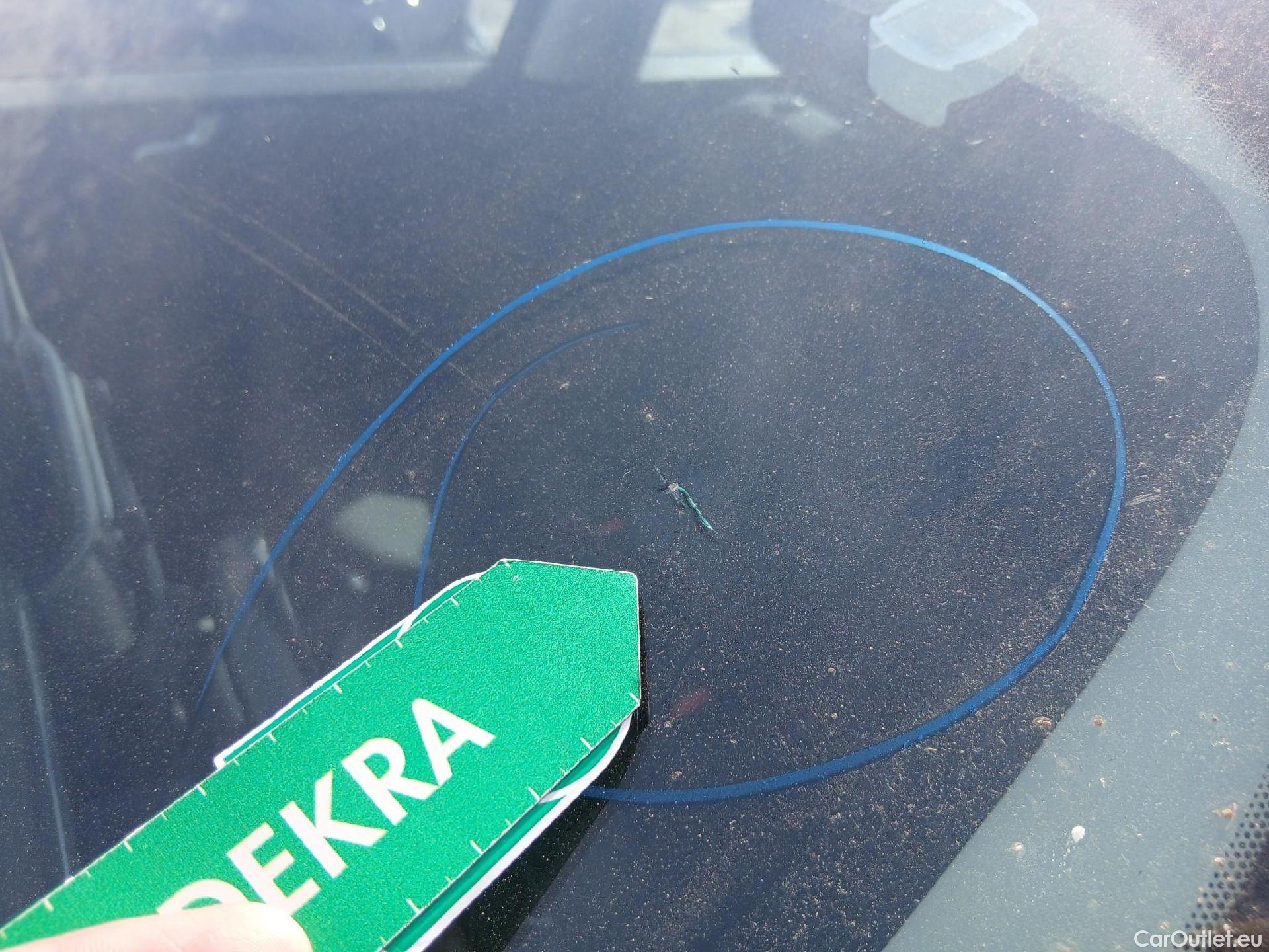  Ford  Kuga FORD  / 2019 / 5P / todoterreno Titanium 1.5 EcoBoost 110kW (150CV) #7