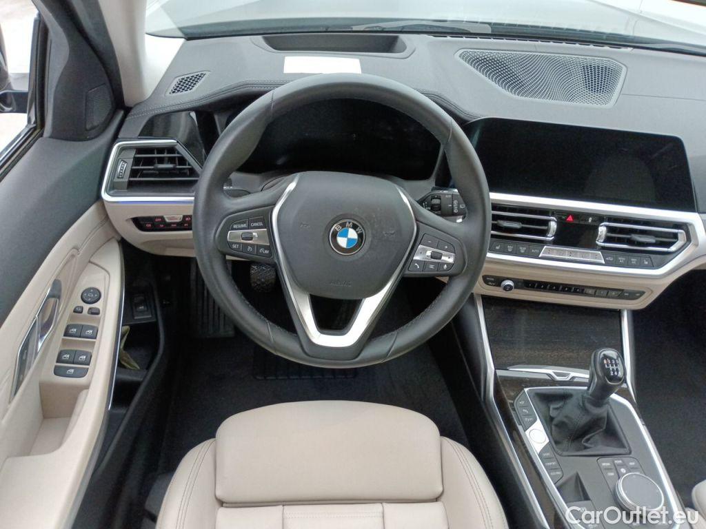 Bmw  Serie 3 BMW 3 Reeks Touring 320d (140 kW) 5d Luxury Line (total options: 12,091 Ex.Vat) #9
