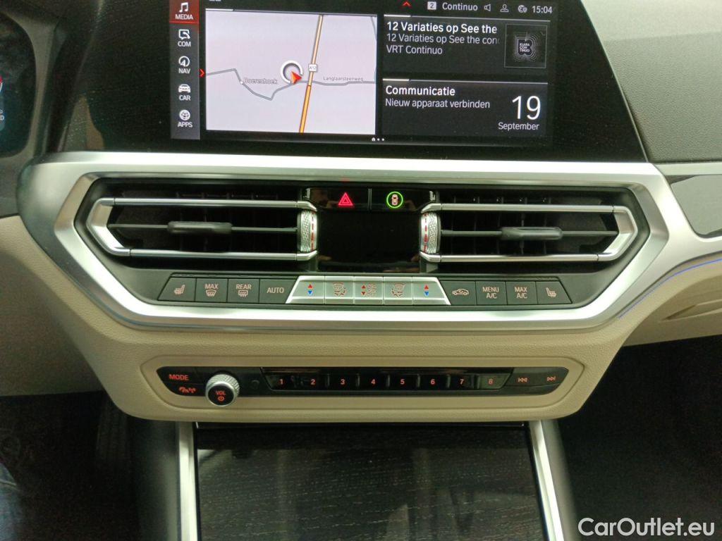 Bmw  Serie 3 BMW 3 Reeks Touring 320d (140 kW) 5d Luxury Line (total options: 12,091 Ex.Vat) #30