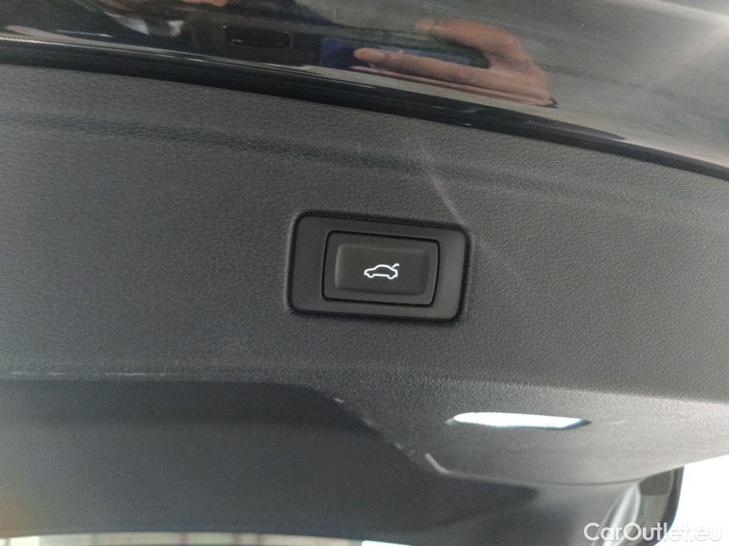 Audi  A5 Sportback Audi  30 TDI S tronic Business Edition 5d #32