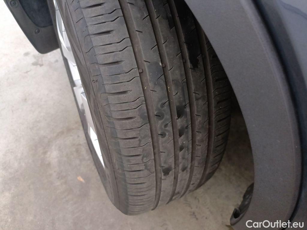 Volvo  XC 40 Volvo XC40 T3 Geartronic Momentum Pro 5d #17