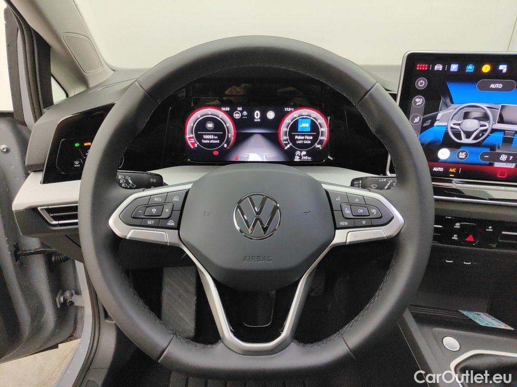 Volkswagen  Golf  Volkswagen VIII 1.5 TSI 85kW Life Business 5d #19