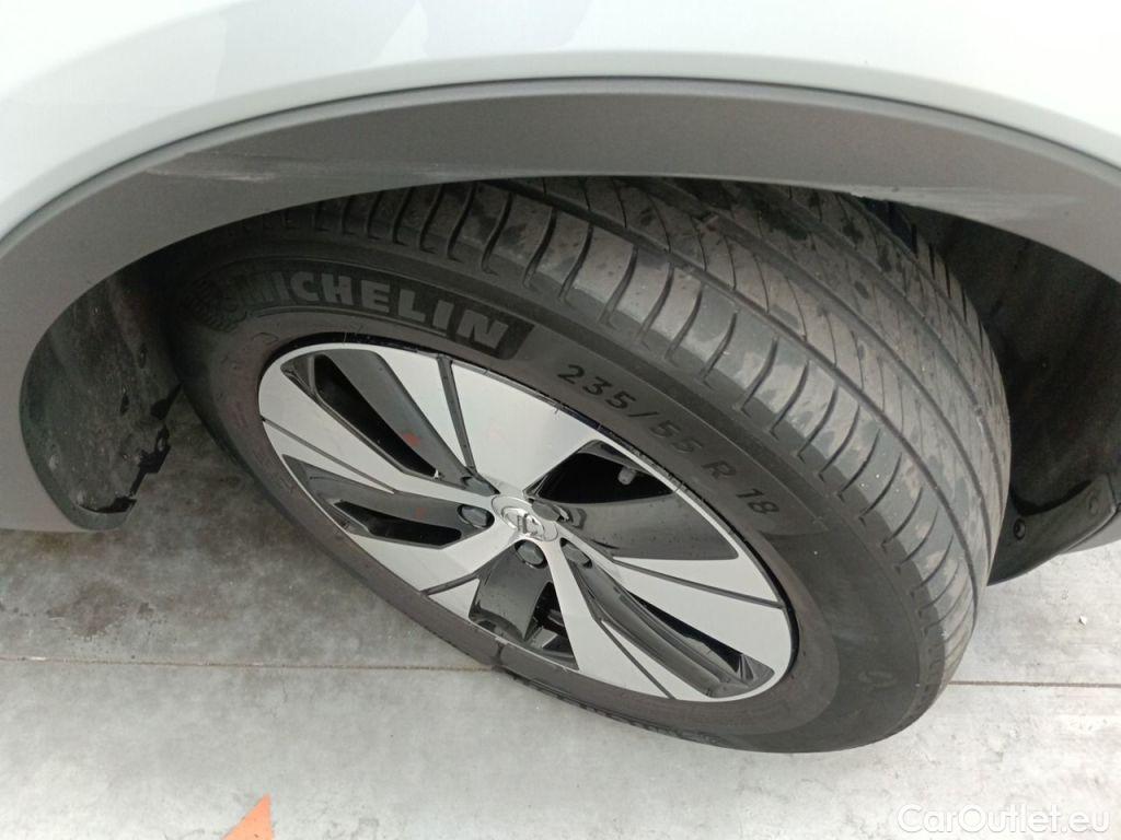 Volvo  XC 40 Volvo XC40 T4 Recharge Geartronic Inscription Expr. 5d #19