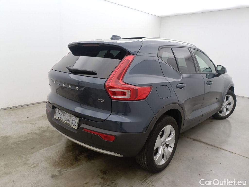 Volvo  XC 40 Volvo XC40 T3 Geartronic Momentum Pro 5d #2