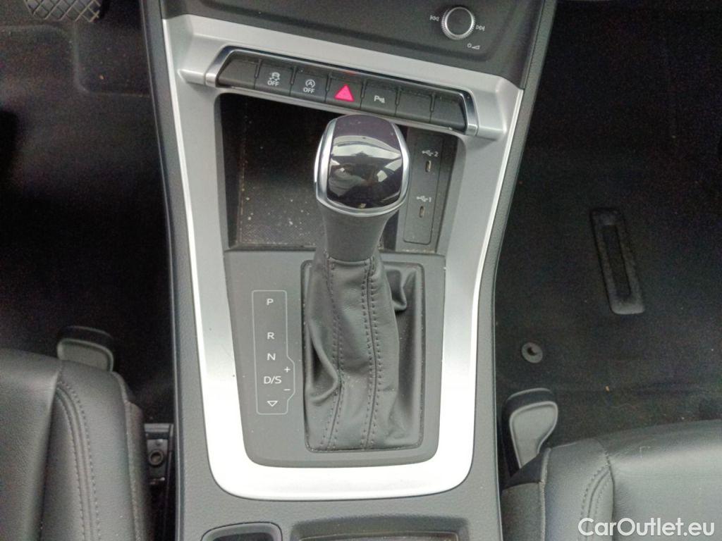 Audi  Q3 Audi  35 TDI S Tronic Business Edition 5d #27