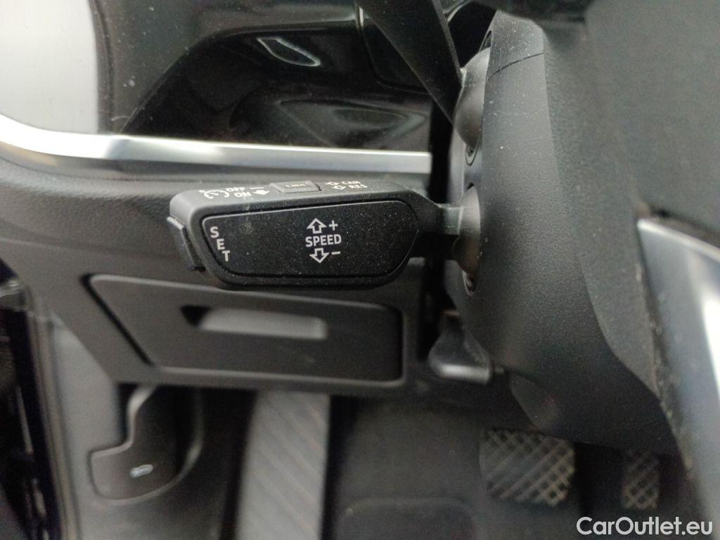 Audi  Q3 Audi  35 TDI S Tronic Business Edition 5d #26