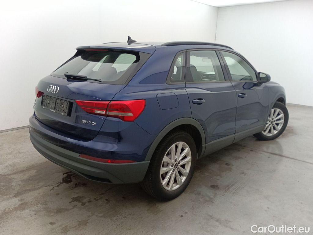 Audi  Q3 Audi  35 TDI S Tronic Business Edition 5d #2