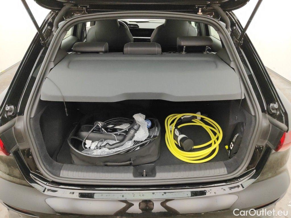Audi  A3 Audi  Sportback 1.4 40 TFSI e S Line 5d #14