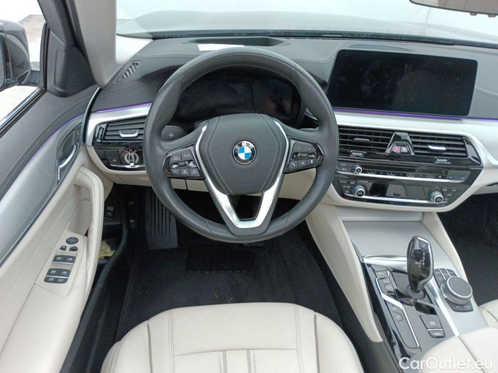 Bmw  Serie 5 BMW 5 DIESEL - 2020 520 dA 190 MHD 4d #9