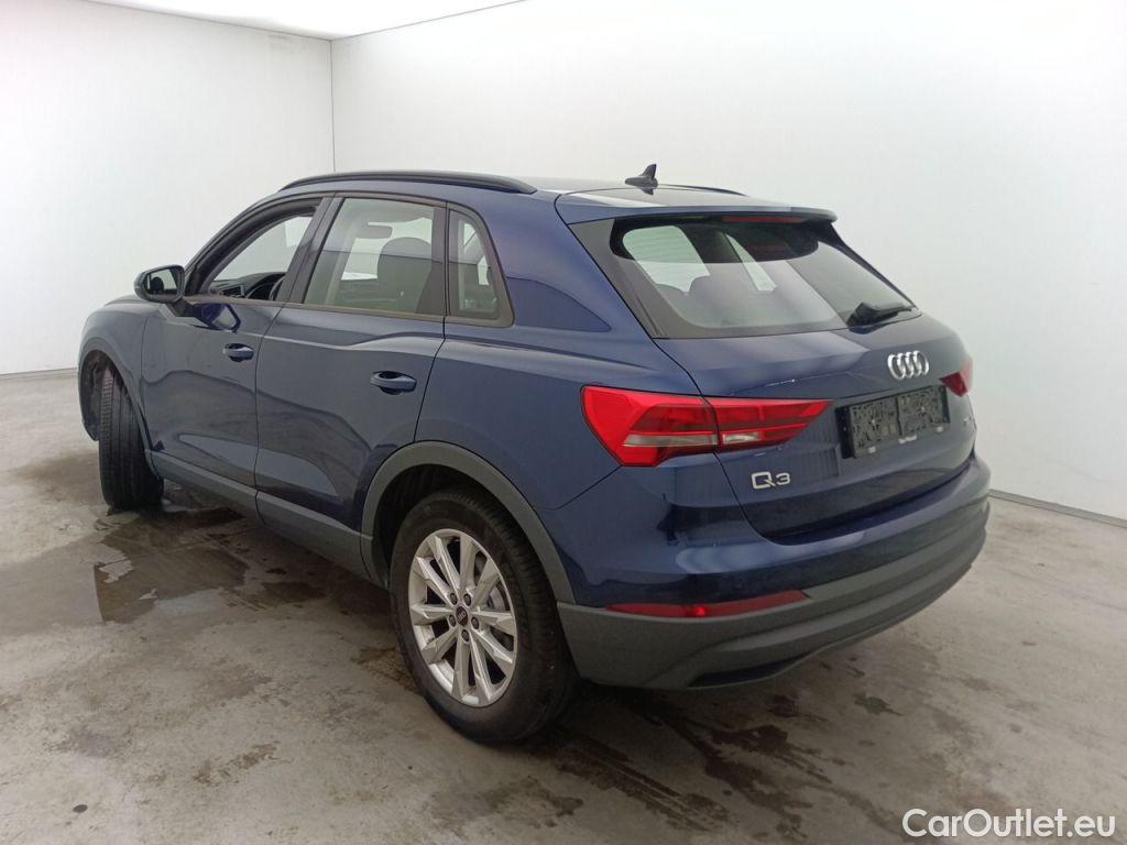 Audi  Q3 Audi  35 TDI S Tronic Business Edition 5d #7