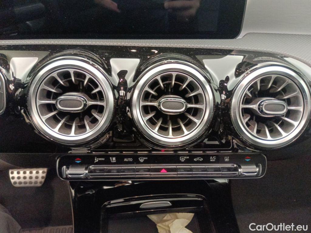 Mercedes  CLA-Klasse Mercedes-Benz CLA Shooting Brake CLA 250 e 5d #39