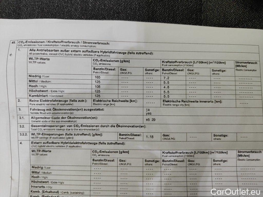 Volkswagen  Golf  Volkswagen VIII 1.5 TSI 85kW Life Business 5d #12