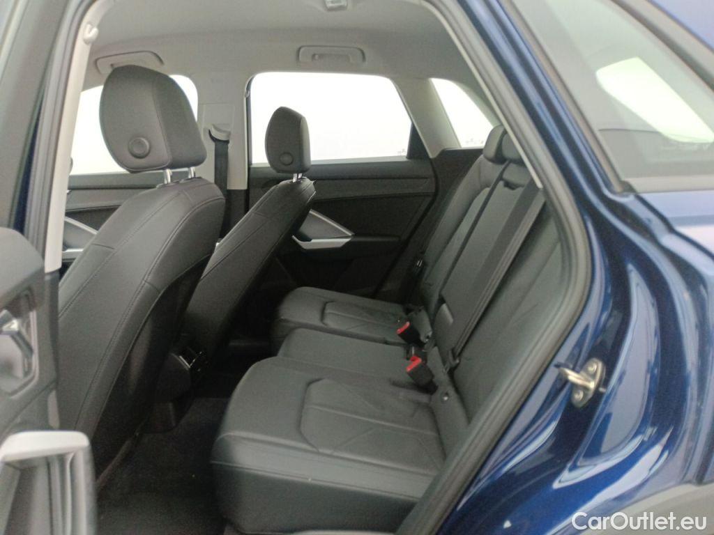 Audi  Q3 Audi  35 TDI S Tronic Business Edition 5d #10