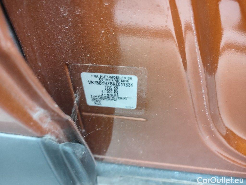 Citroen  C4 Citroën  1.5 BlueHDi 130 S&S EAT8 Shine 5d #18