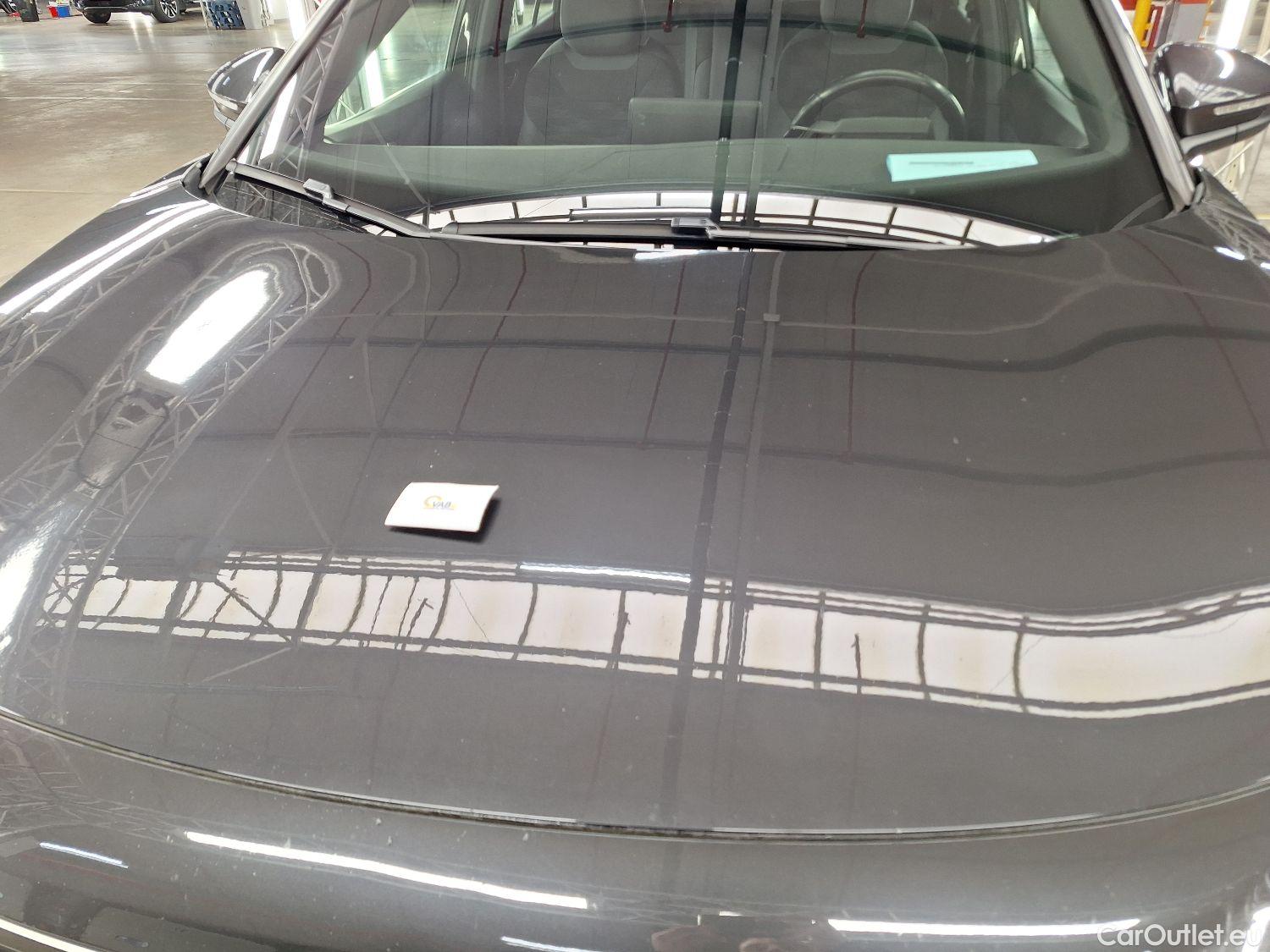 Volkswagen  ID.4 VW,  '20 BEV, Volkswagen  77kWh Pro Life 5d #19