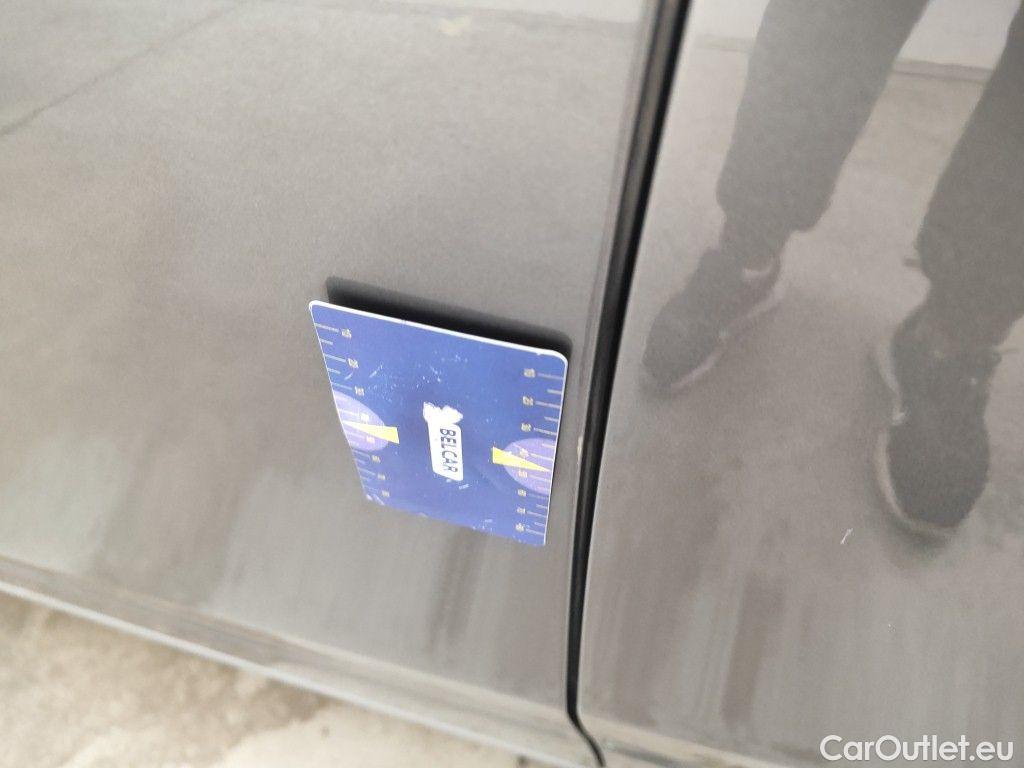 Mercedes  A-Klasse Mercedes-Benz  Limousine A 180d Business Solution Aut. 4d #27