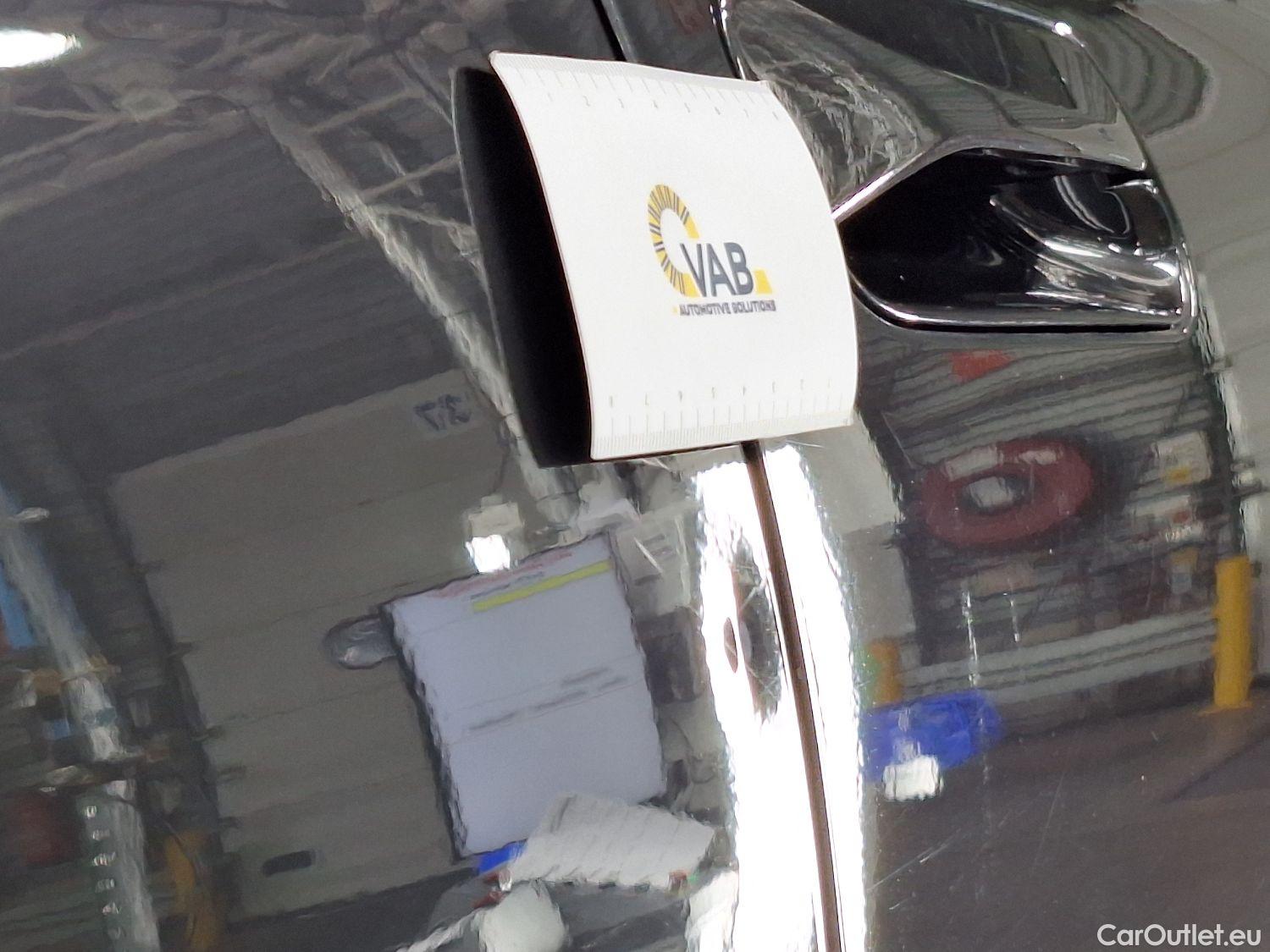 Volkswagen  ID.4 VW,  '20 BEV, Volkswagen  77kWh Pro Life 5d #7