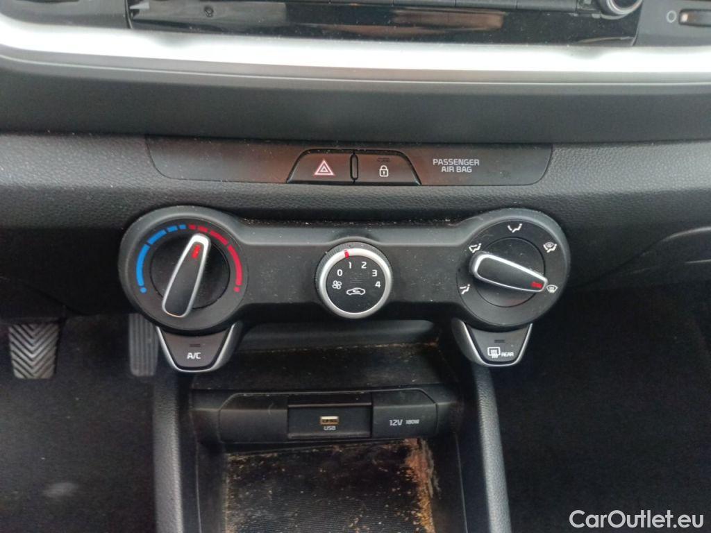 KIA  STONIC KIA  1.0 T 100 Urban Edition 5d #29