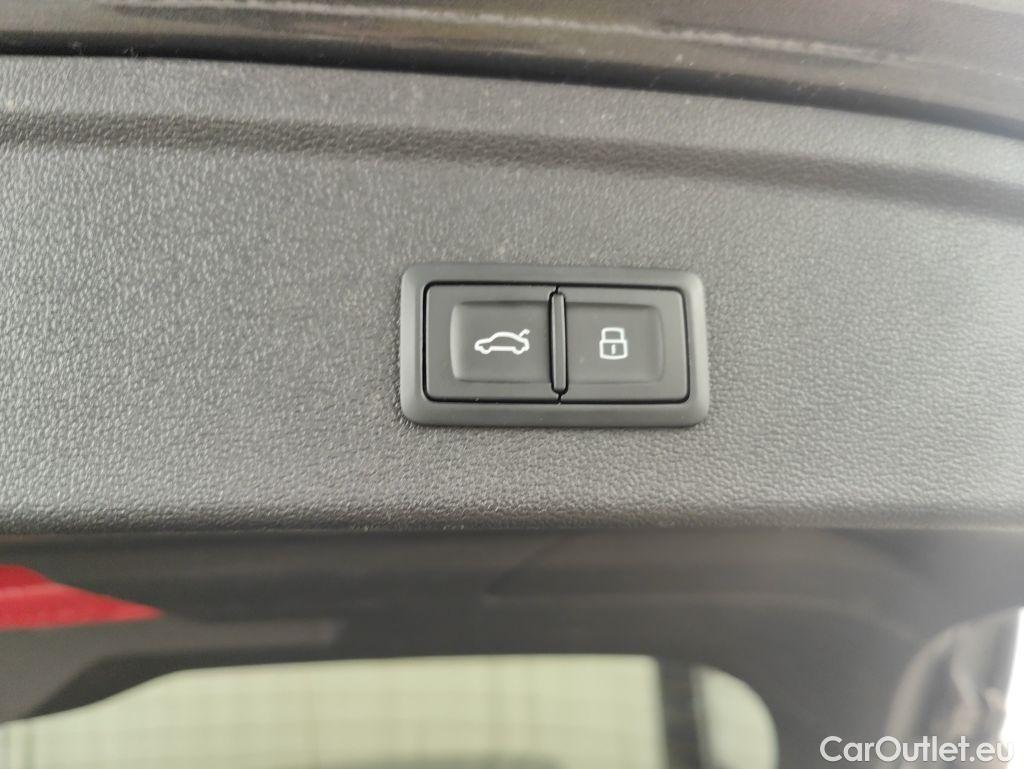 Audi  A3 Audi  Sportback 2.0 30 TDi 85kW S tronic S Line Bus. Ed. 5d #30