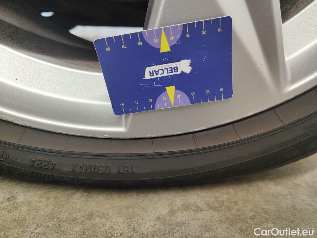 Audi  A3 Audi  Sportback 2.0 30 TDi 85kW S tronic S Line Bus. Ed. 5d #54