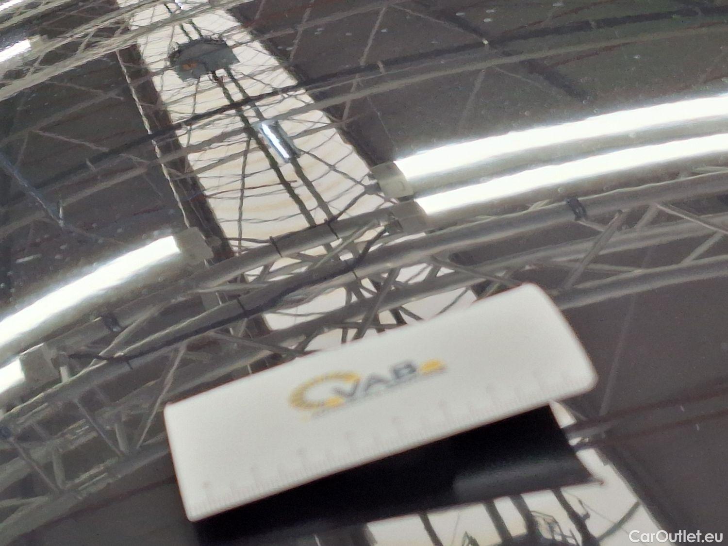 Volkswagen  ID.4 VW,  '20 BEV, Volkswagen  77kWh Pro Life 5d #17