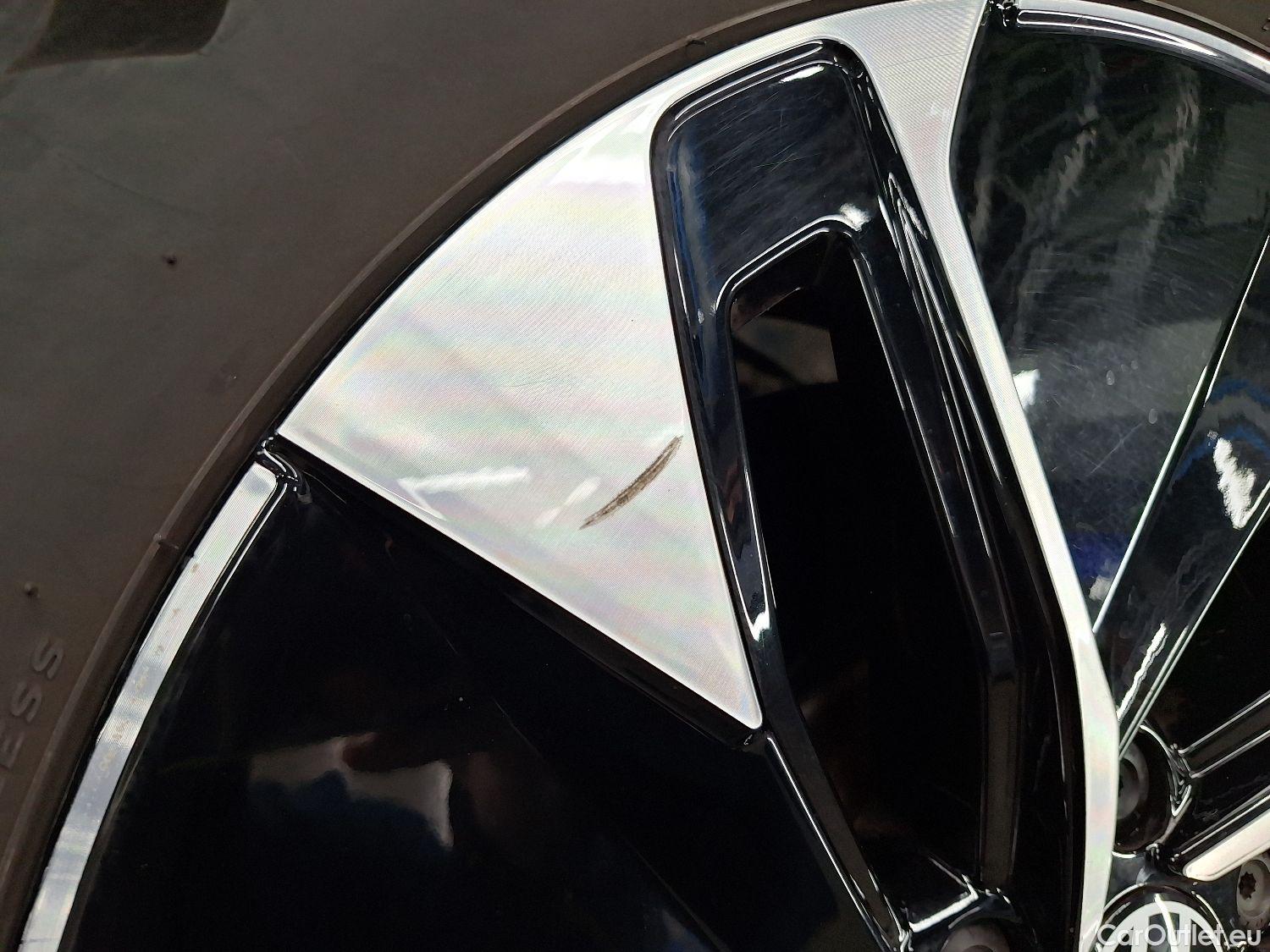 Volkswagen  ID.4 VW,  '20 BEV, Volkswagen  77kWh Pro Life 5d #4